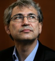 Orhan Pamuk, Karolin Fişekçi ile yaşadığı ilişkiyi reddetmişti.